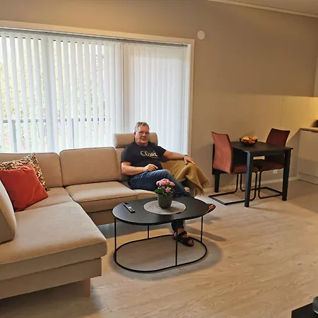 Apartment, Vestermyrveien 11 * 스볼베르